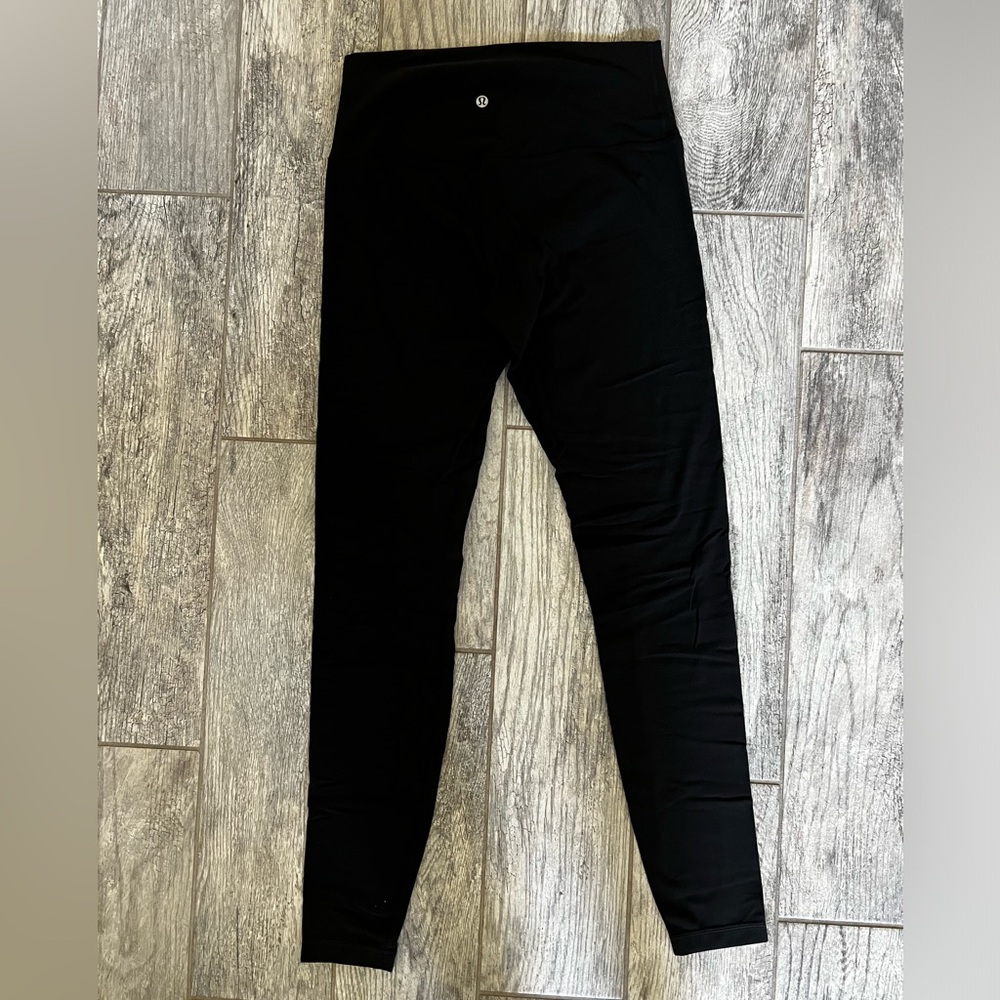 Lululemon Align 28 inch Nulu Single Lined